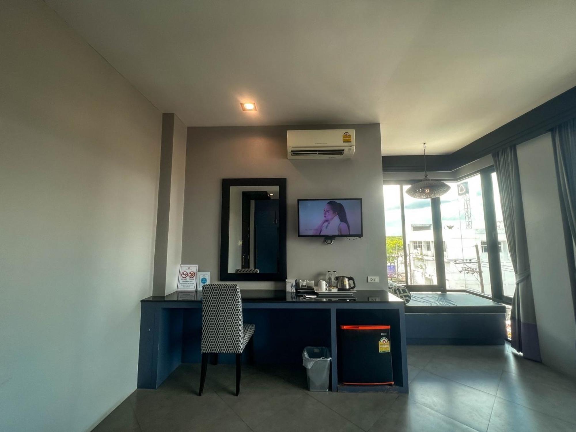 Srisawara Casa Hotel Krabi Exterior photo